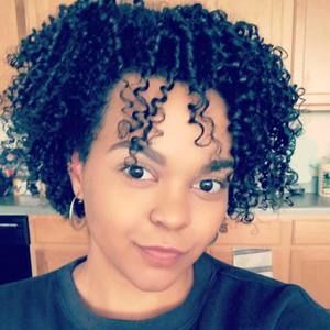 Meet your Posher, Nina